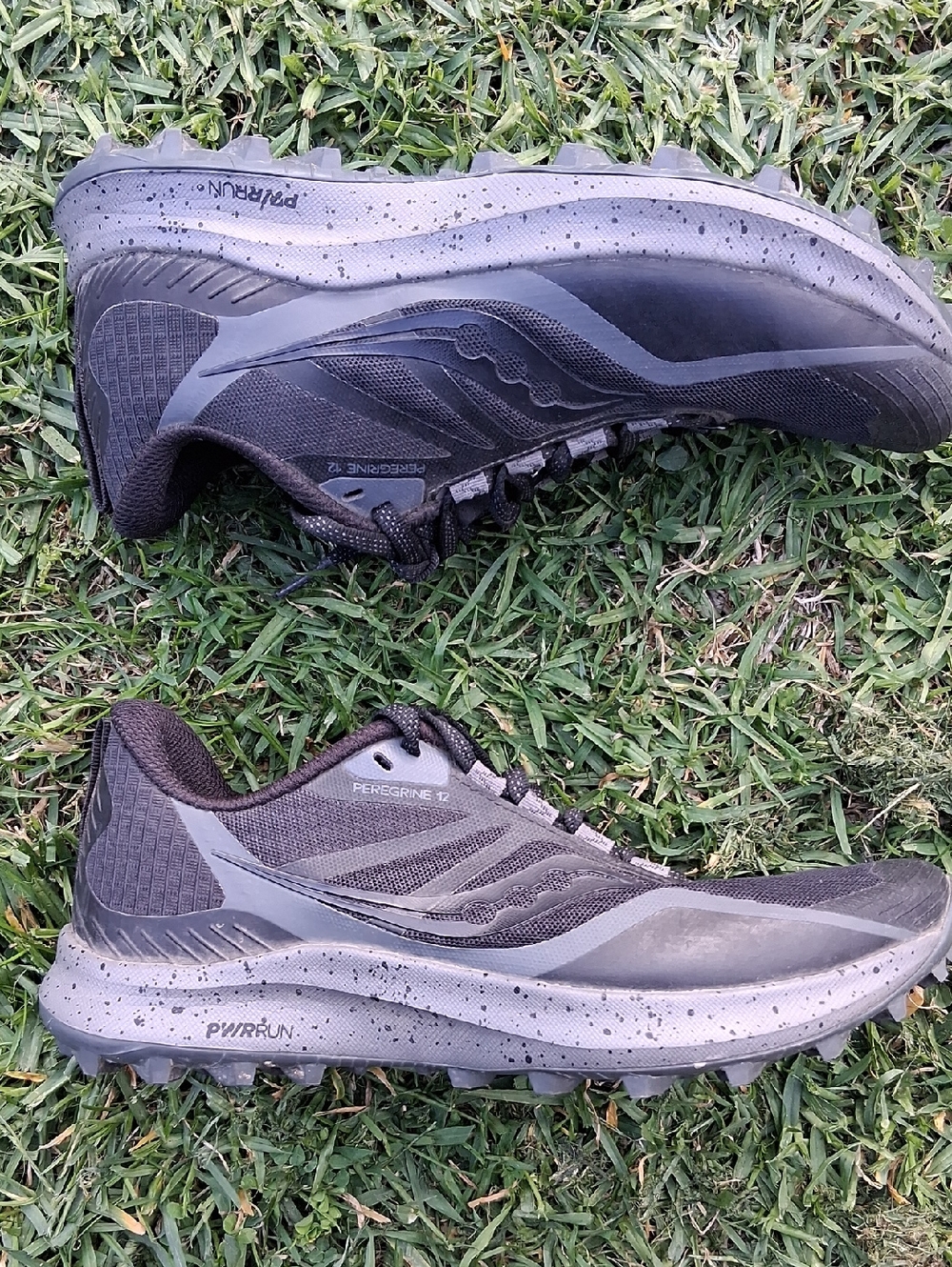 Men's Black Running Shoes - Picture 5 of 14